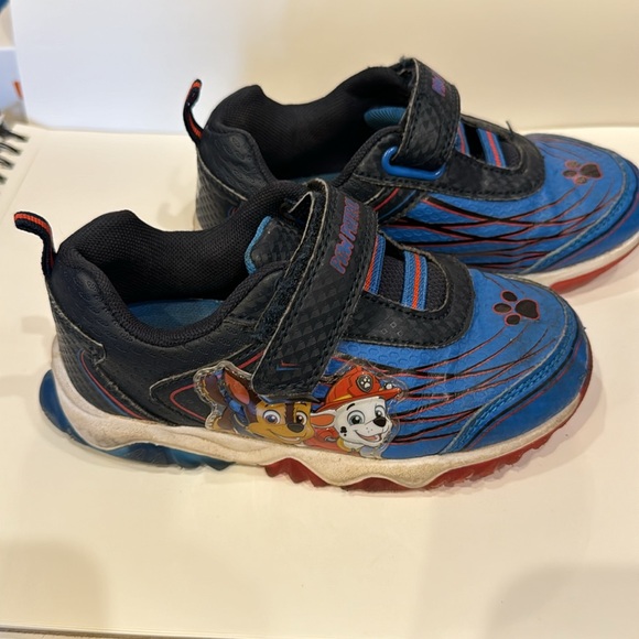 Paw Patrol Light-Up velcro sneakers! - Picture 3 of 5